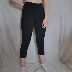 Black Capri Leggings